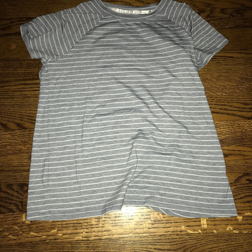 Athleta girl shirt
